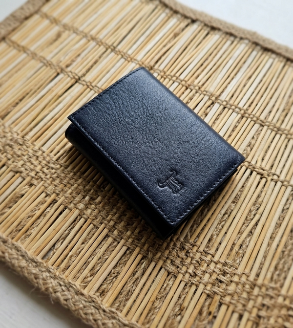 Toro Nero %100 Hakiki Deri Katlanır Minimalist Küçük Boy Mıktanıs Kapamalı Erkek Cüzdan - Lacivert